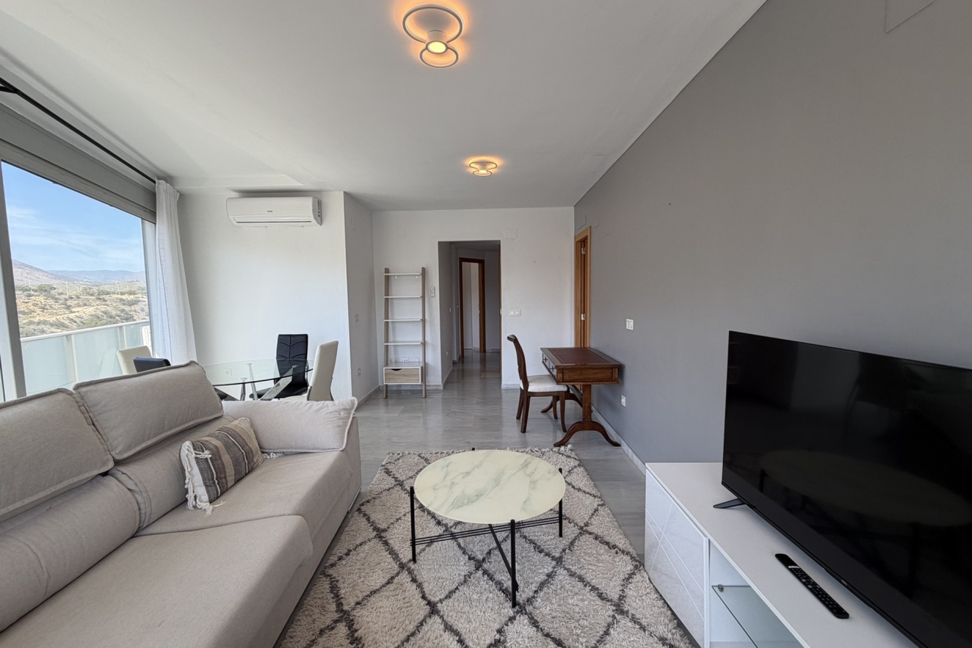 Brukt - Apartment -
Villajoyosa - Finestrat
