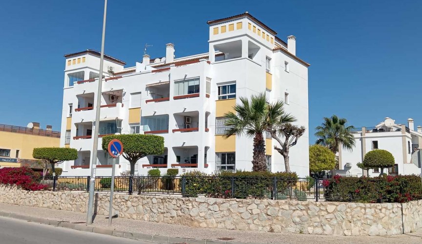 Brukt - Apartment -
Villamartin - Costa Blanca