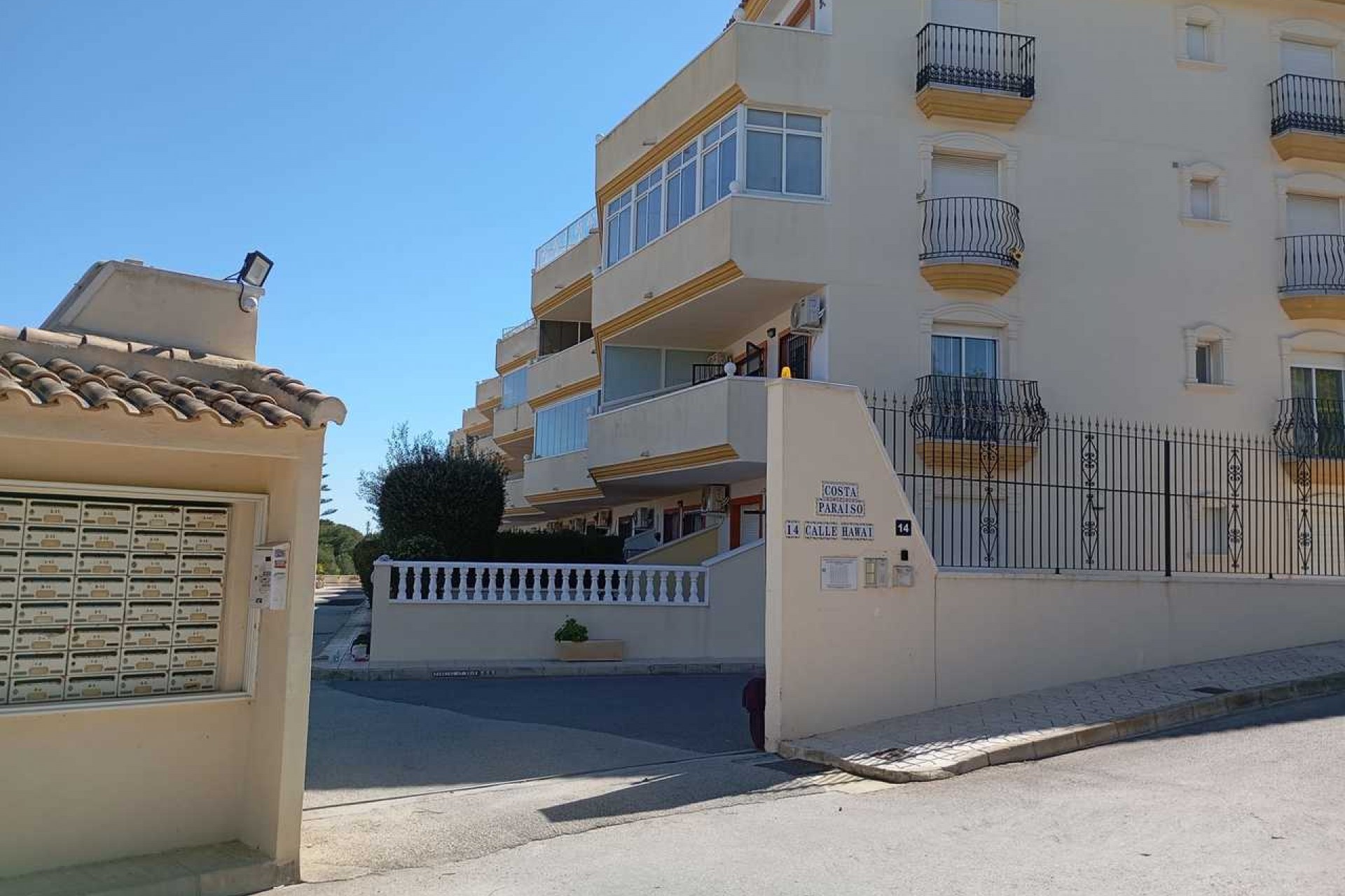 Brukt - Apartment -
Villamartin - Costa Blanca