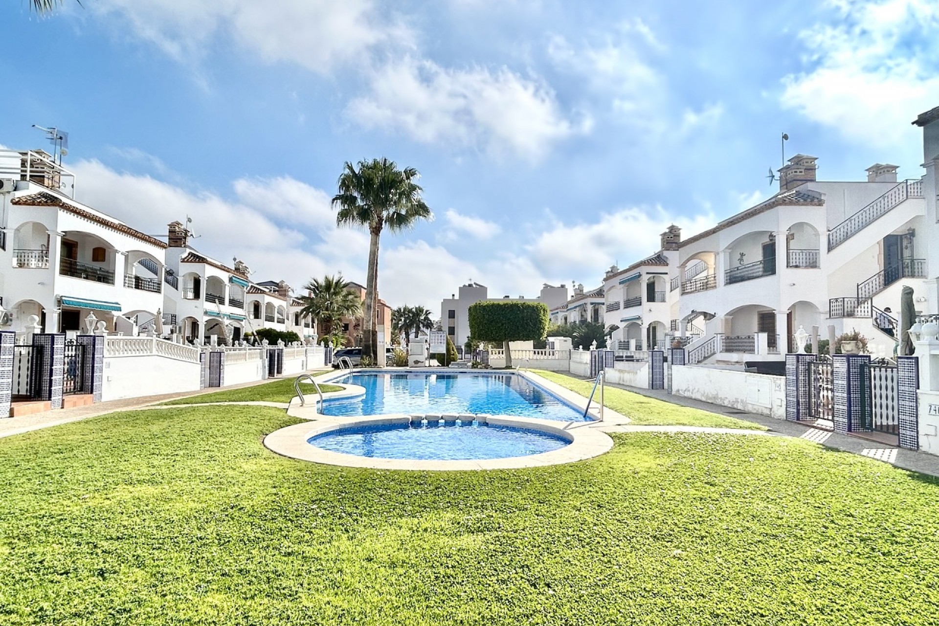 Brukt - Apartment -
Villamartin - Costa Blanca