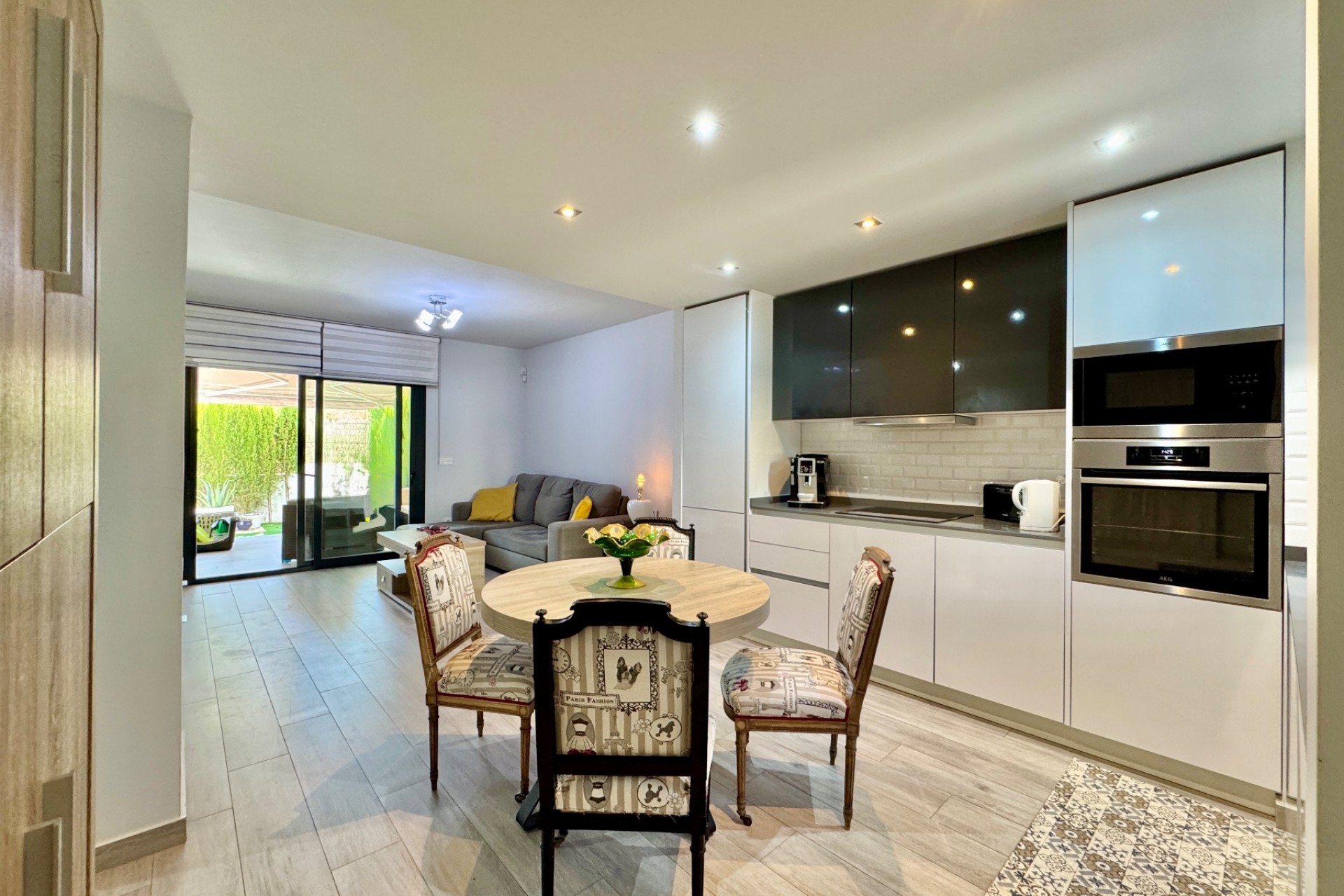 Brukt - Apartment -
Villamartin - Costa Blanca