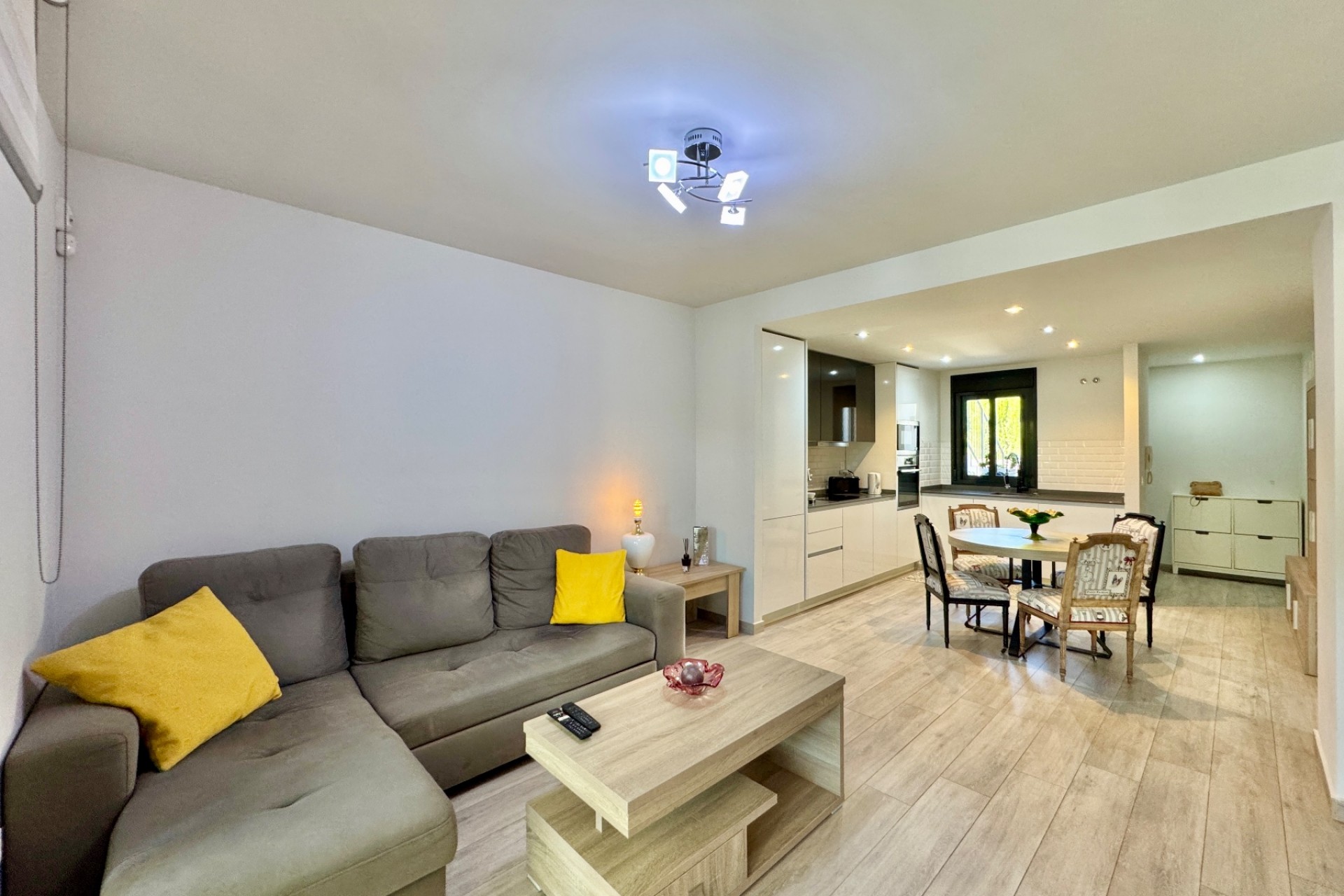 Brukt - Apartment -
Villamartin - Costa Blanca