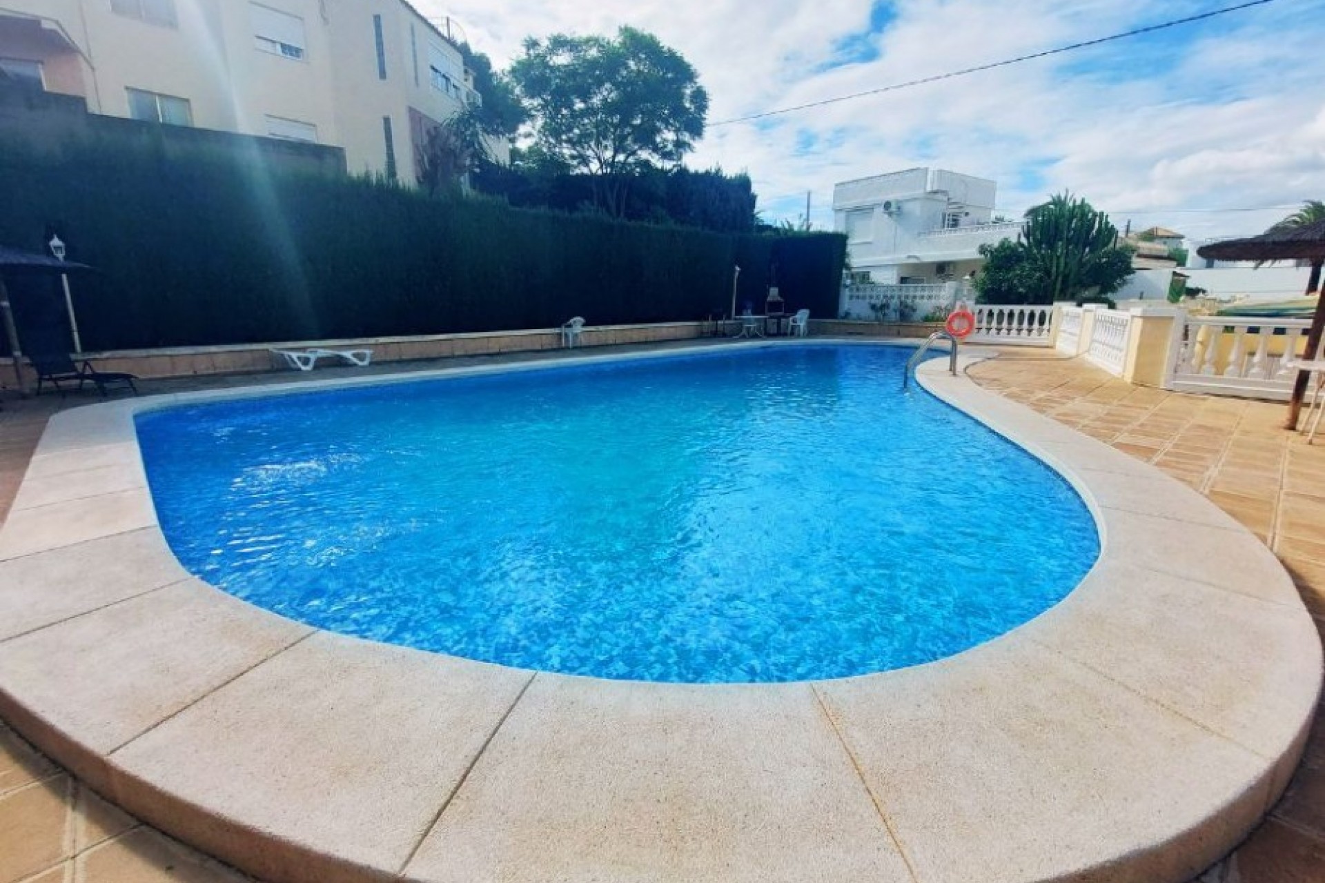 Brukt - Bungalow -
Albir - Costa Blanca