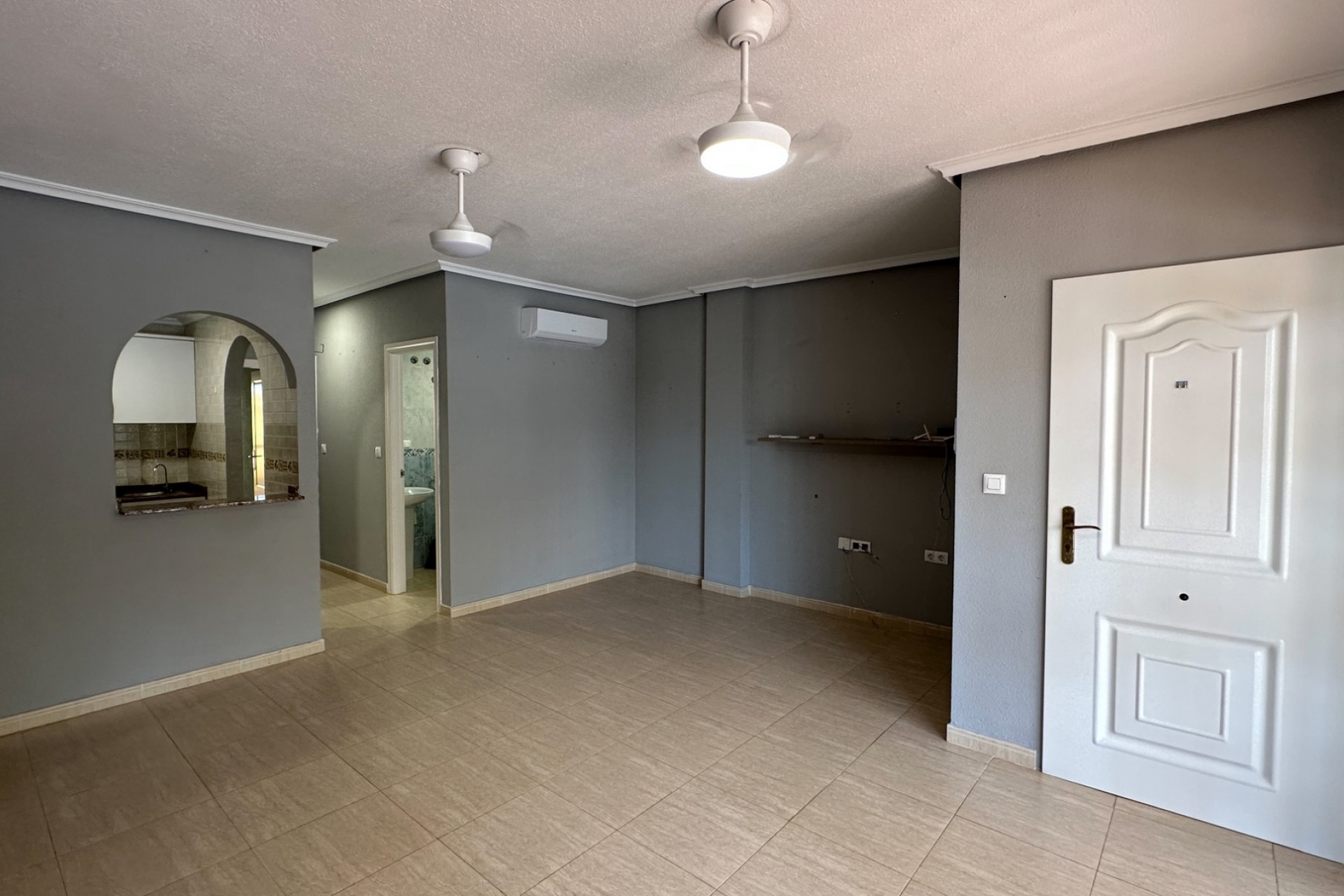 Brukt - Bungalow -
Daya Nueva - Costa Blanca