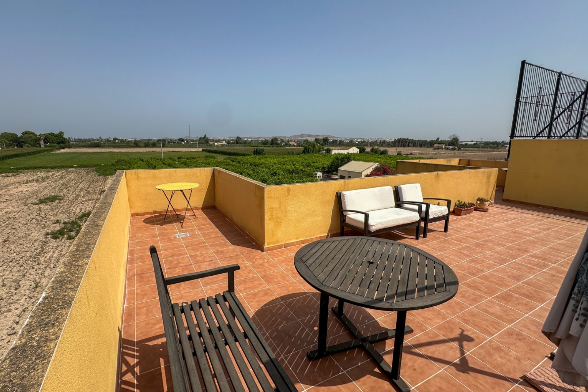 Brukt - Bungalow -
Daya Nueva - Costa Blanca
