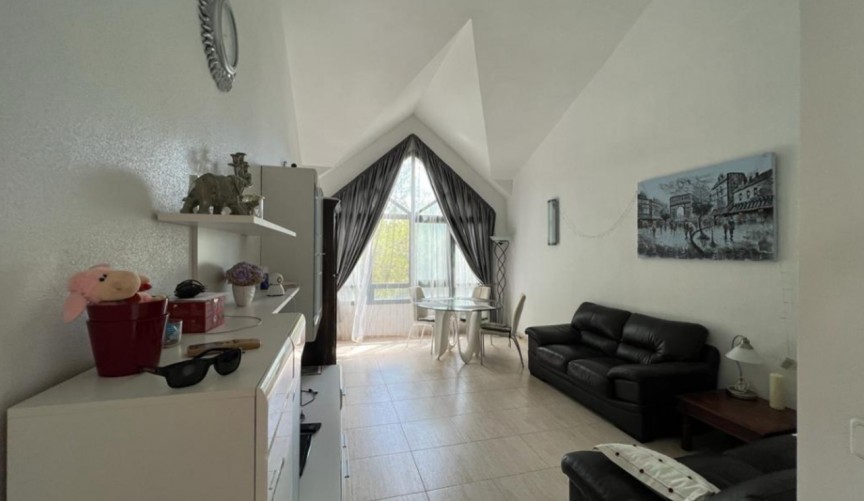 Brukt - Bungalow -
Dehesa de Campoamor - Costa Blanca