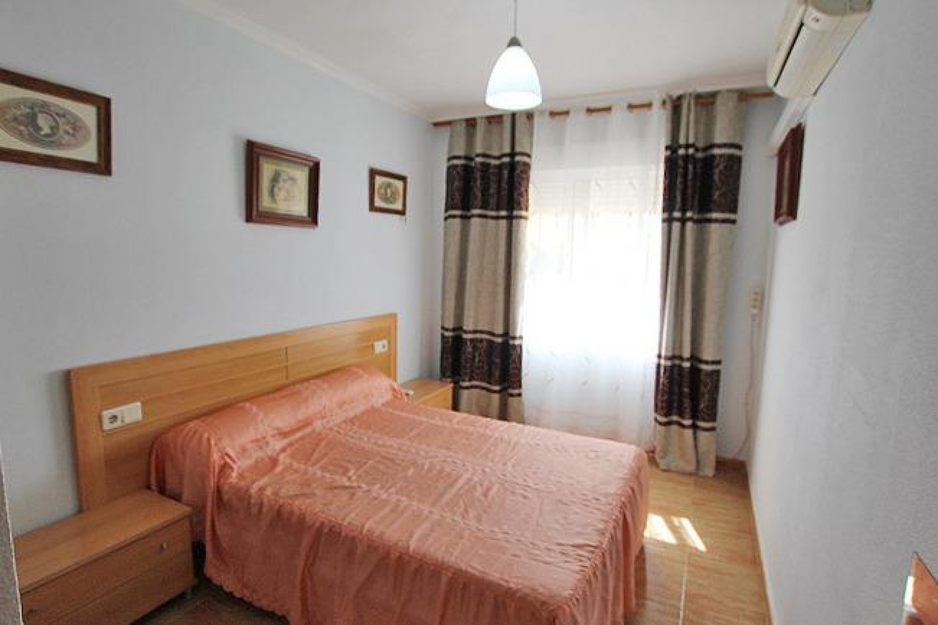 Brukt - Bungalow -
Guardamar del Segura - 03140