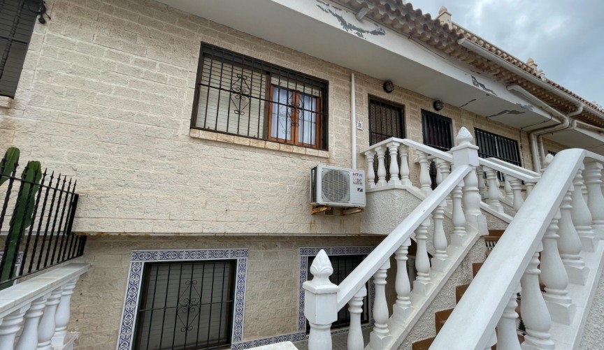 Brukt - Bungalow -
La Mata - Costa Blanca