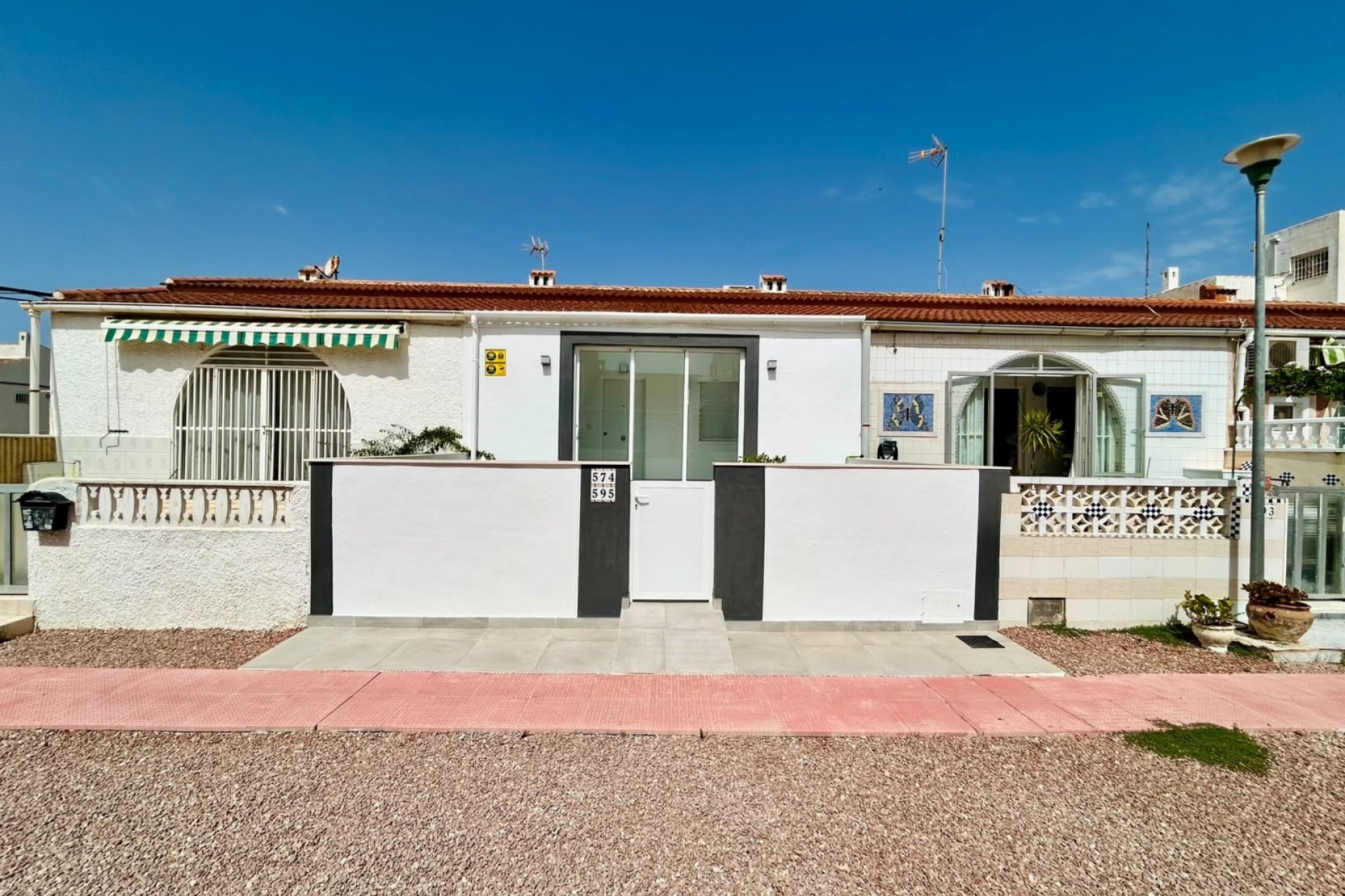 Brukt - Bungalow -
La Siesta - Costa Blanca