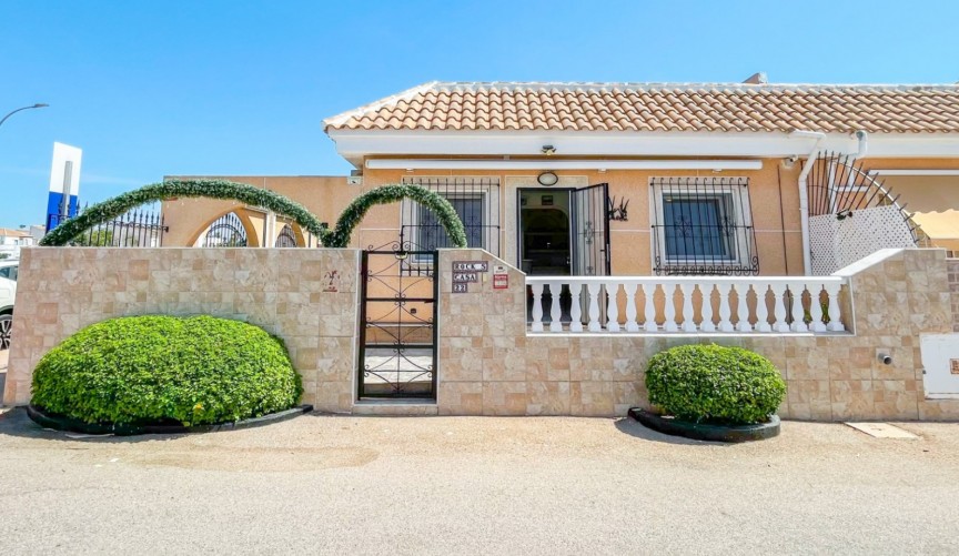 Brukt - Bungalow -
Los Alcazares - Costa Calida