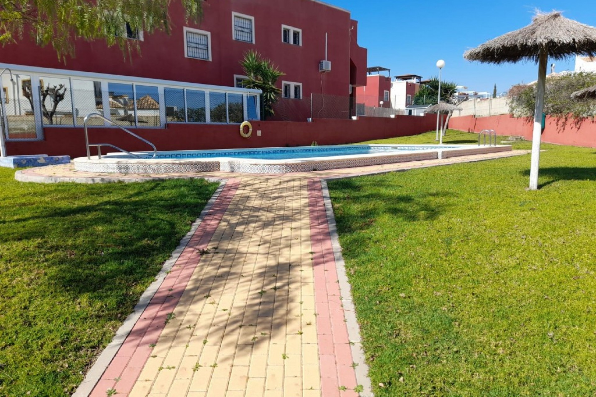 Brukt - Bungalow -
Los Altos - Costa Blanca