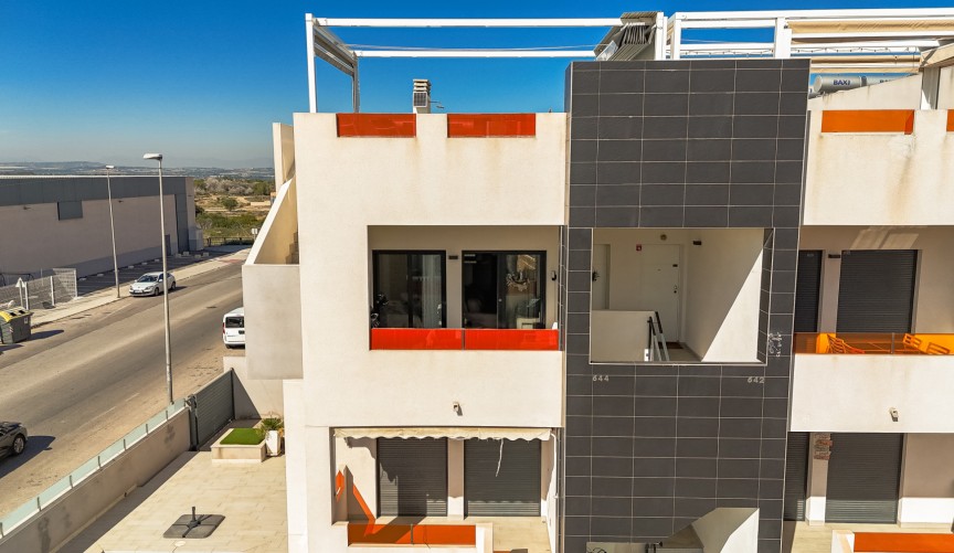 Brukt - Bungalow -
Los Altos - Costa Blanca