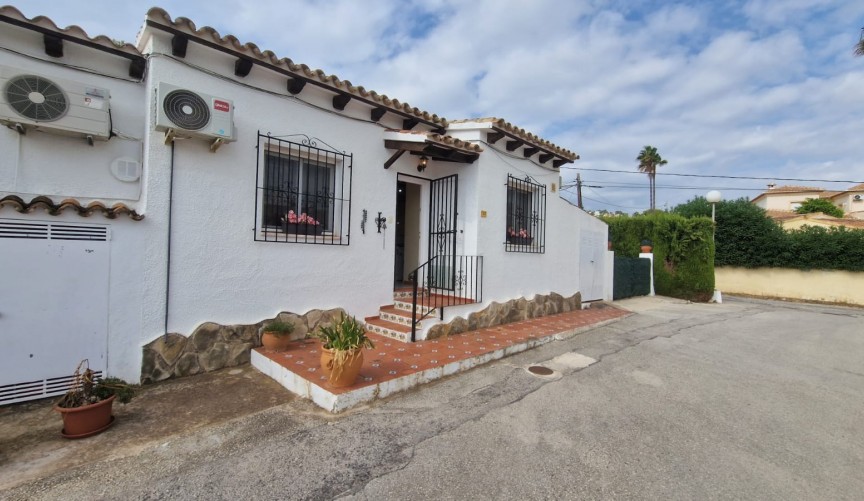 Brukt - Bungalow -
Moraira - Costa Blanca