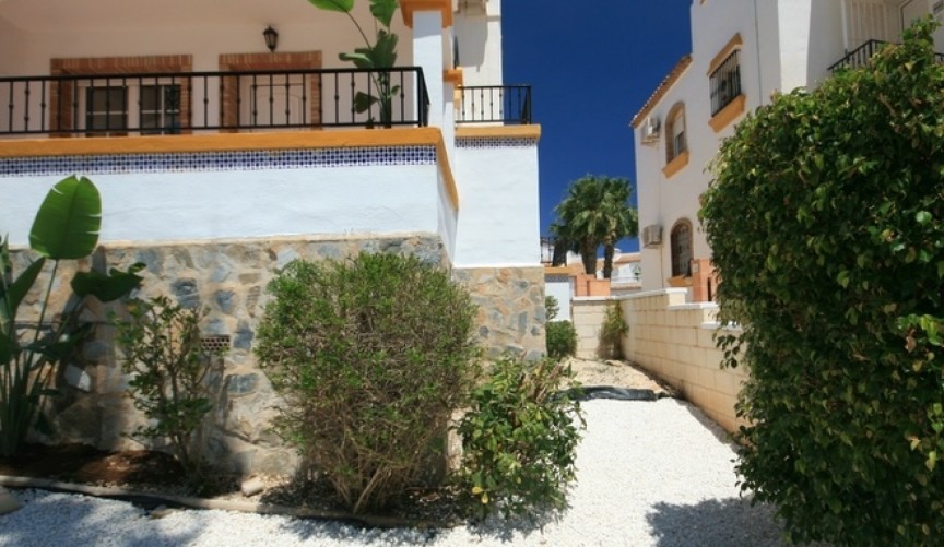 Brukt - Bungalow -
Orihuela Costa - Costa Blanca