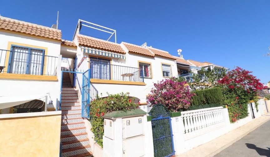 Brukt - Bungalow -
Orihuela Costa - Costa Blanca