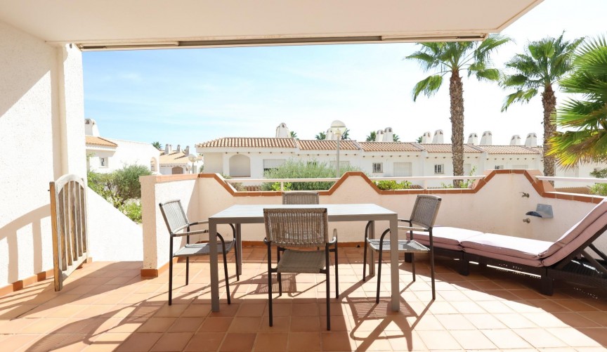 Brukt - Bungalow -
Orihuela Costa - Costa Blanca