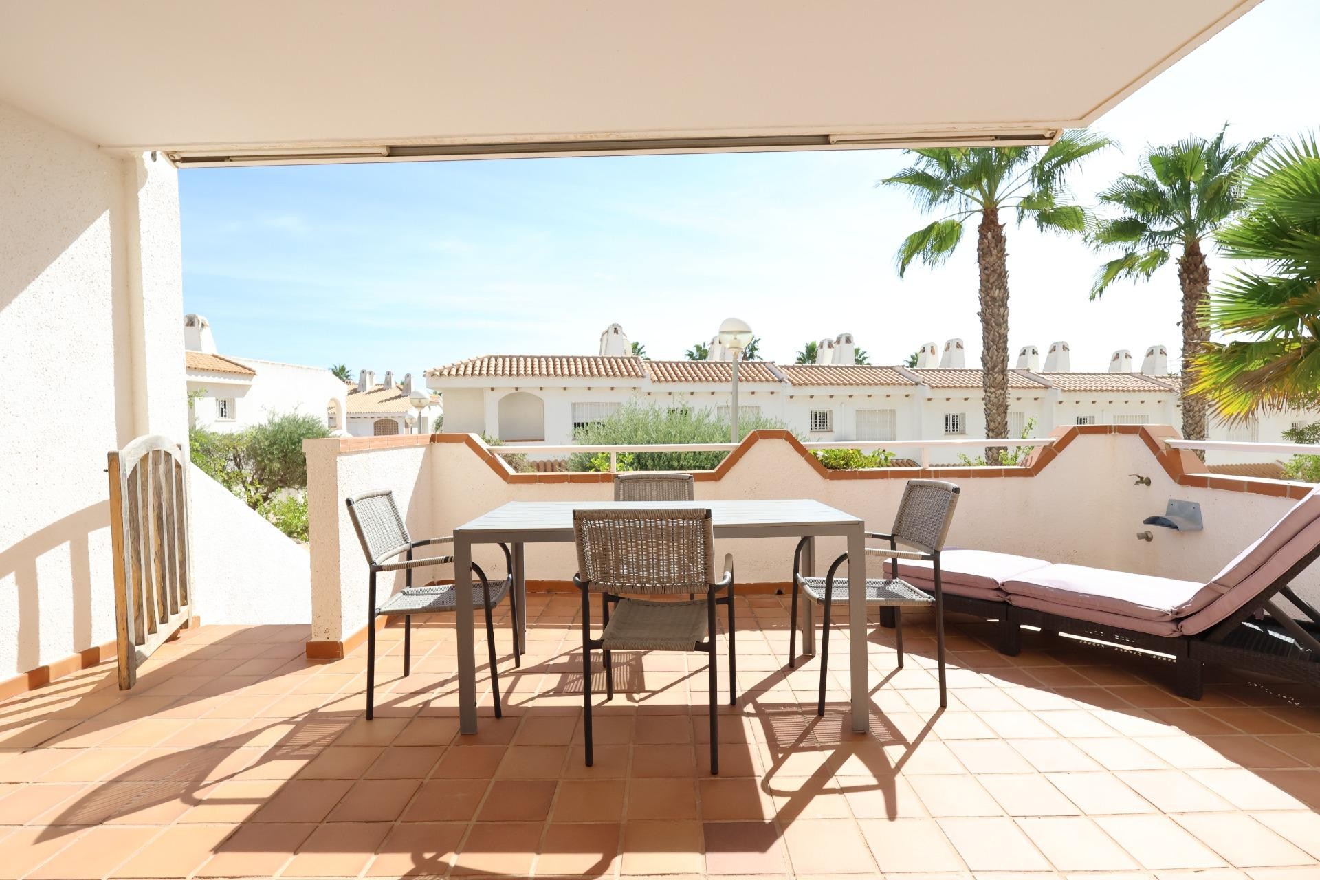 Brukt - Bungalow -
Orihuela Costa - Costa Blanca