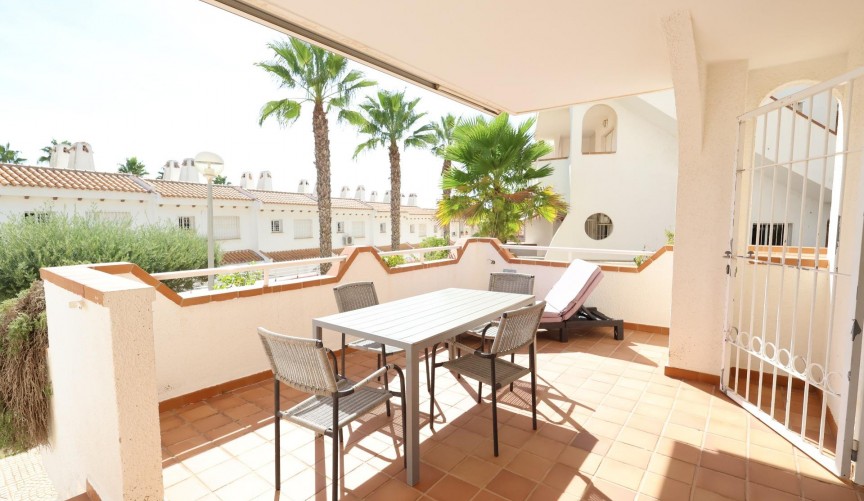 Brukt - Bungalow -
Orihuela Costa - Costa Blanca