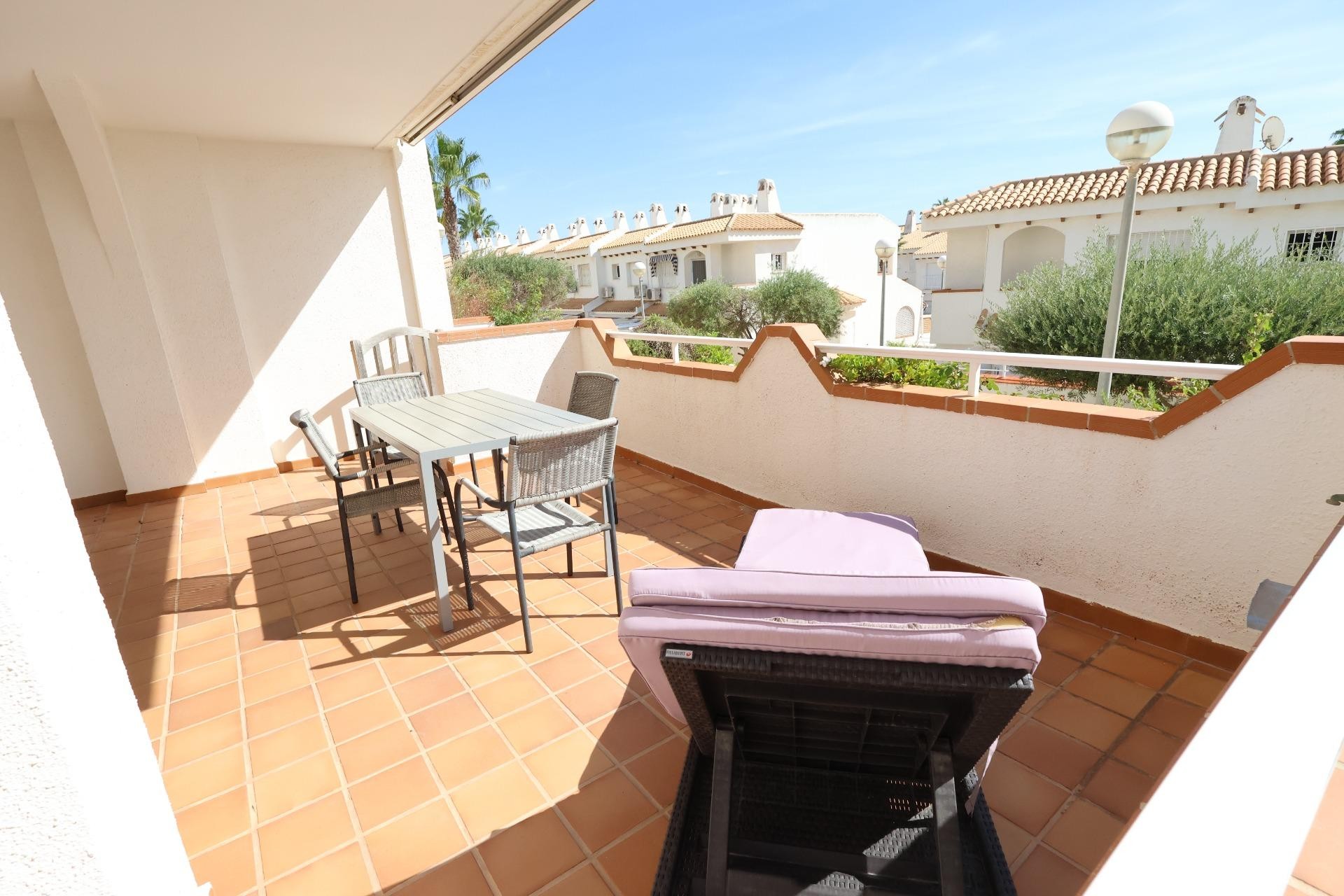 Brukt - Bungalow -
Orihuela Costa - Costa Blanca