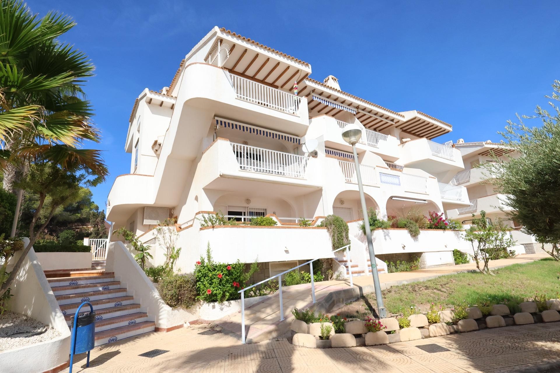 Brukt - Bungalow -
Orihuela Costa - Costa Blanca