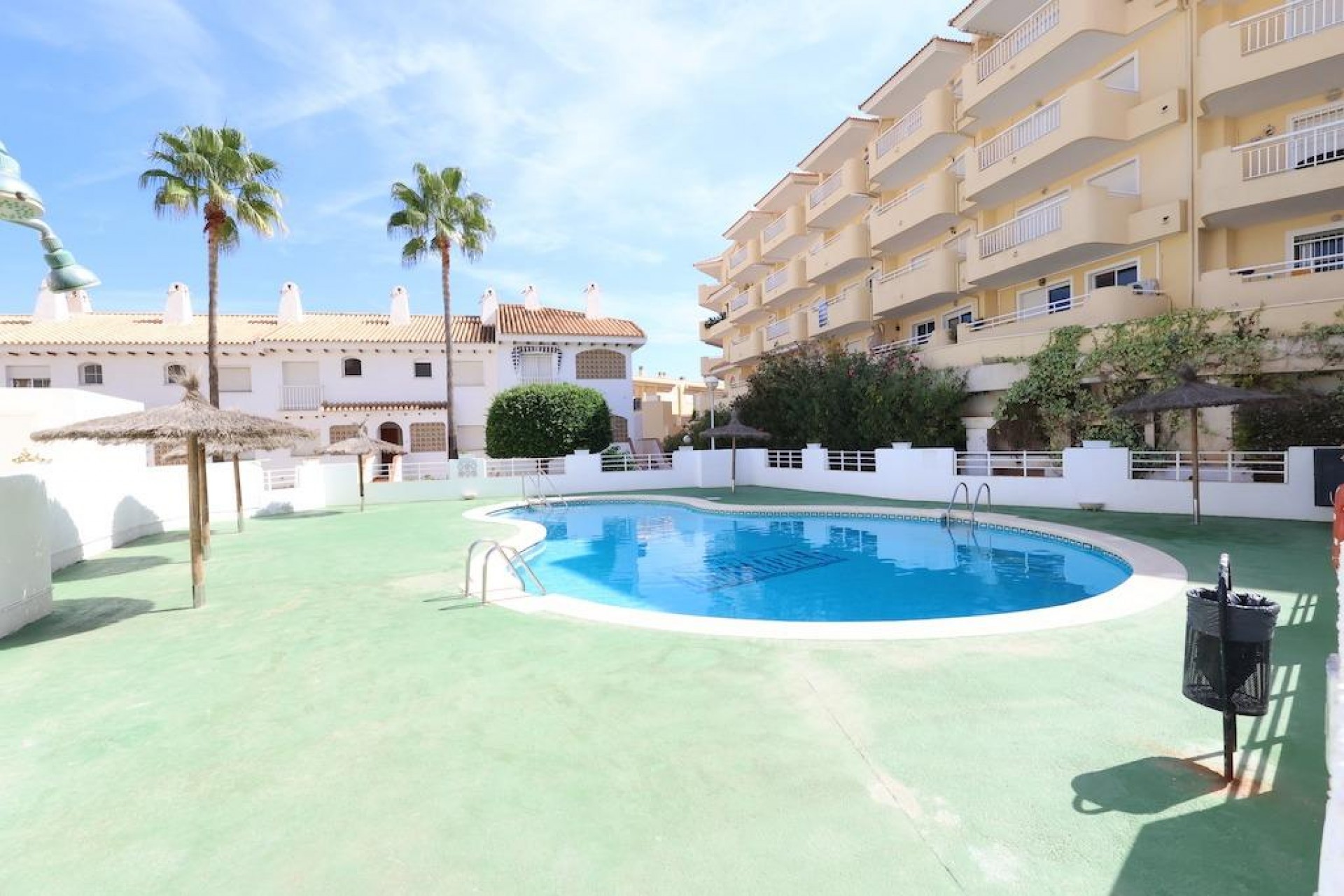 Brukt - Bungalow -
Orihuela Costa - Costa Blanca