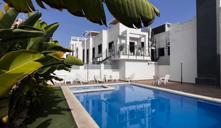 Brukt - Bungalow -
Orihuela Costa - Costa Blanca