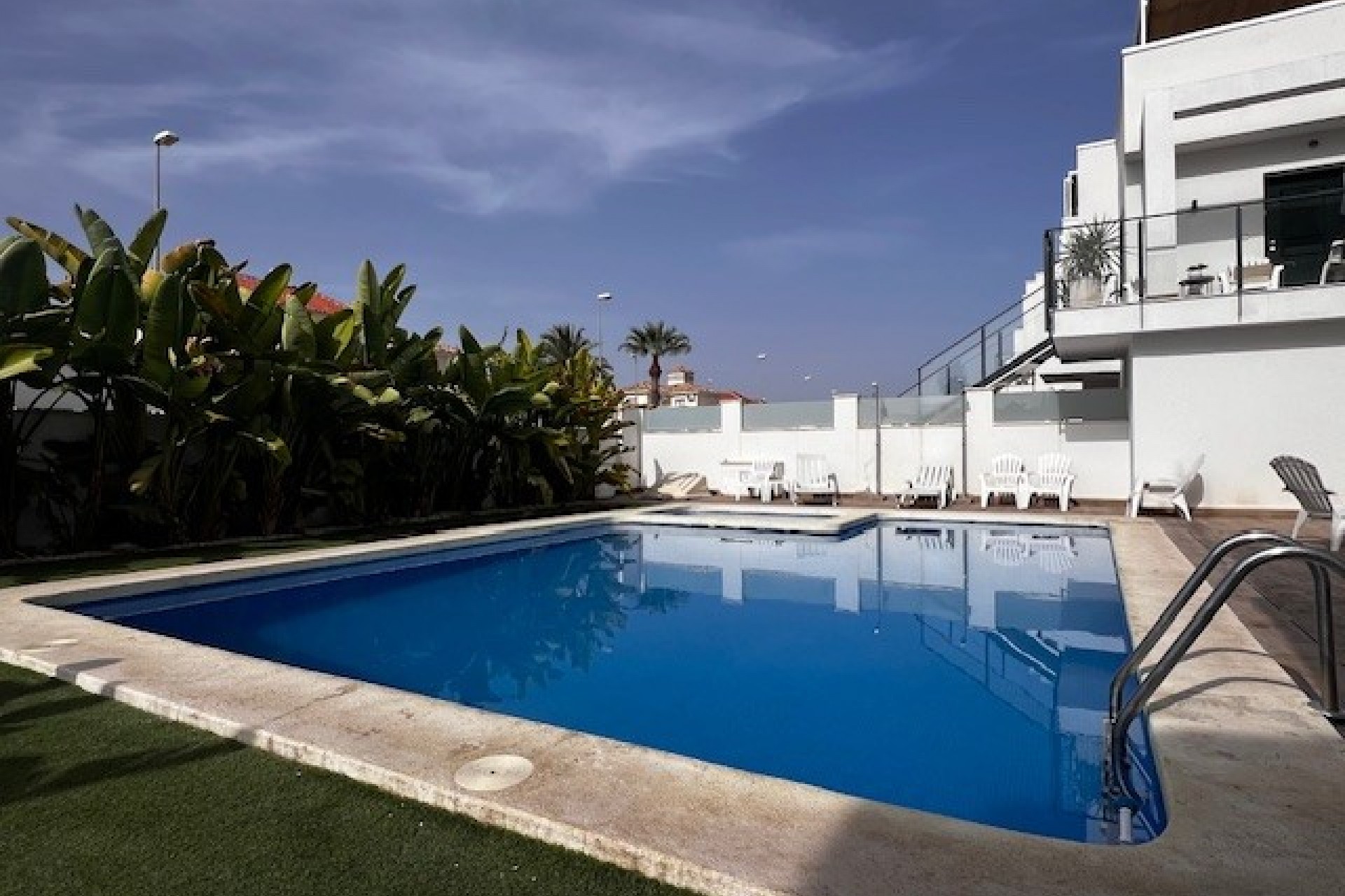 Brukt - Bungalow -
Orihuela Costa - Costa Blanca