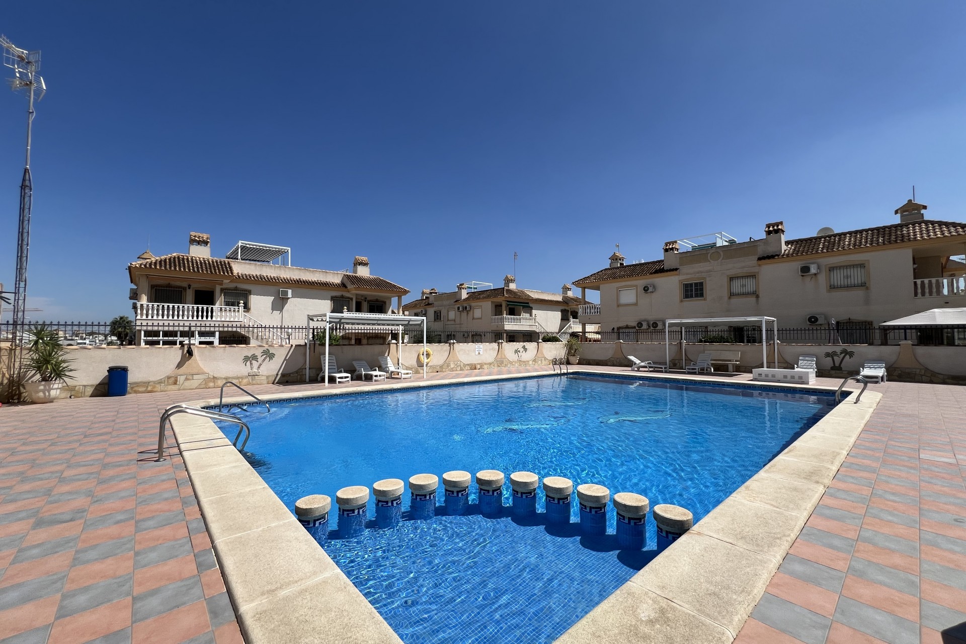 Brukt - Bungalow -
Orihuela Costa - Costa Blanca