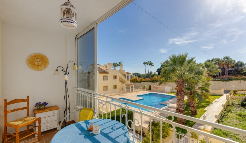 Brukt - Bungalow -
Orihuela Costa - Costa Blanca