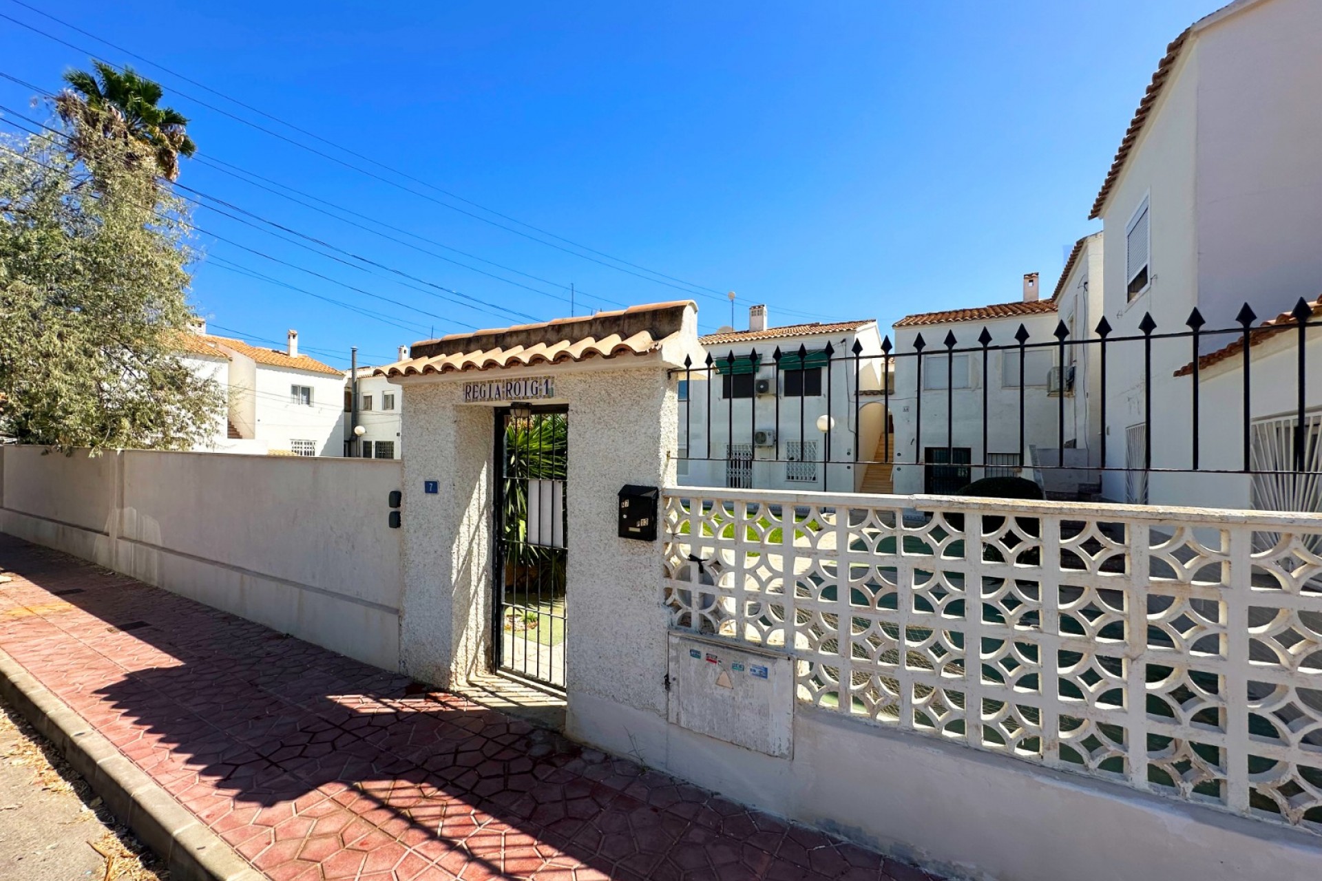 Brukt - Bungalow -
Orihuela Costa - Costa Blanca