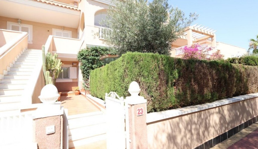 Brukt - Bungalow -
Orihuela Costa - Costa Blanca