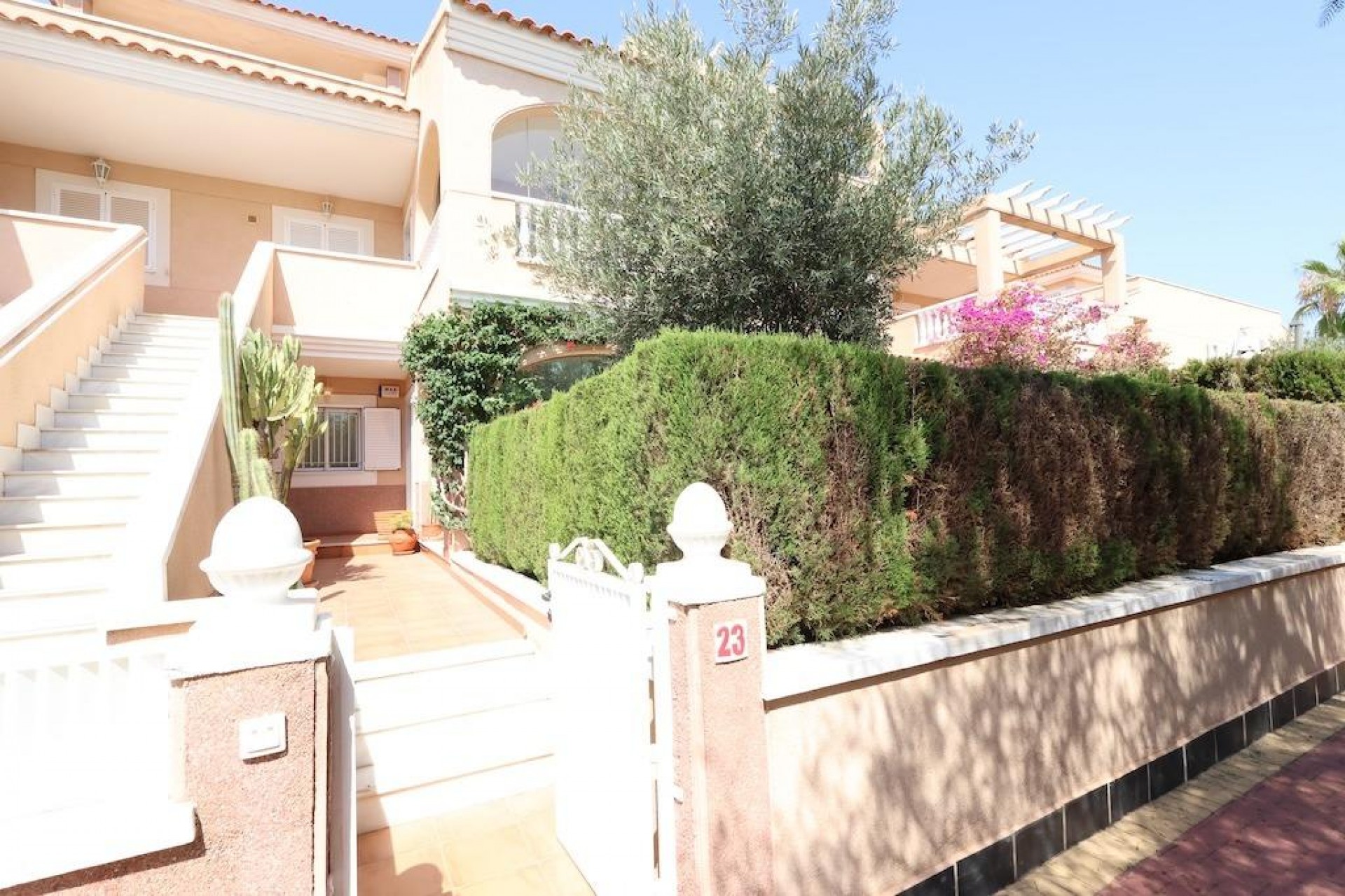 Brukt - Bungalow -
Orihuela Costa - Costa Blanca