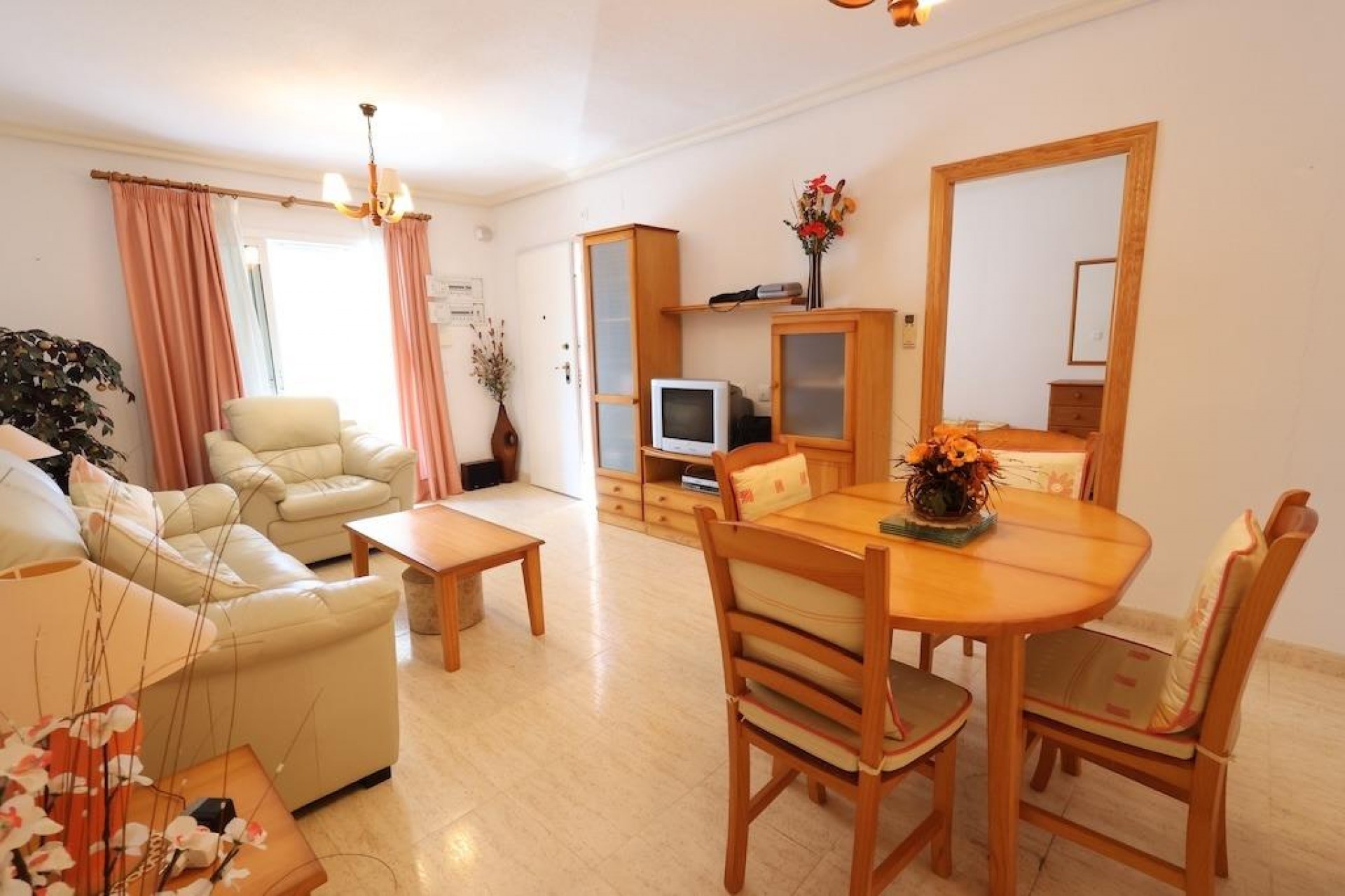 Brukt - Bungalow -
Orihuela Costa - Costa Blanca
