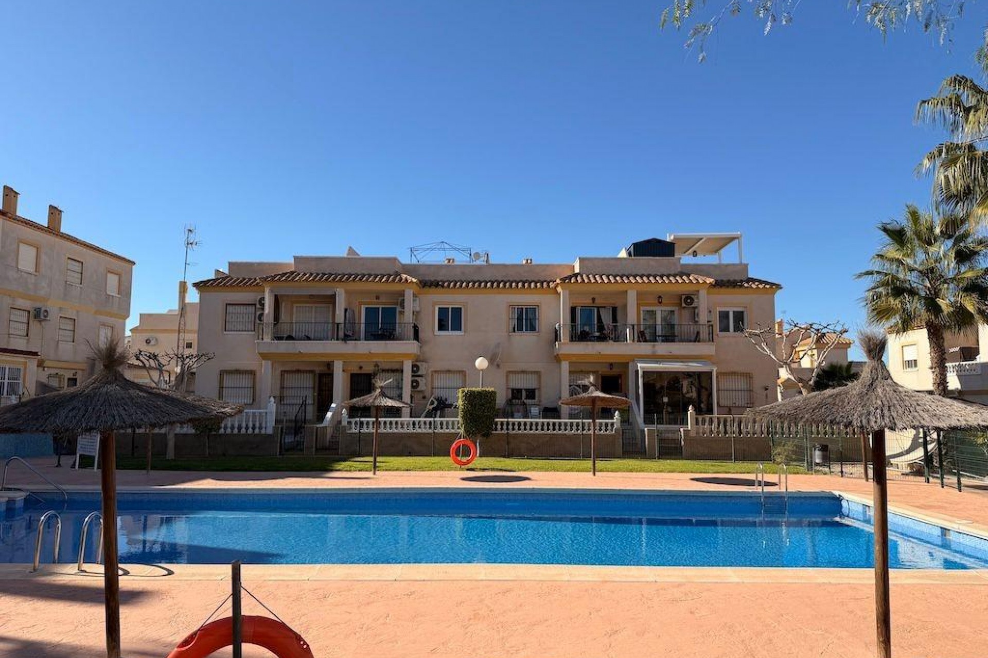 Brukt - Bungalow -
Orihuela Costa - Costa Blanca