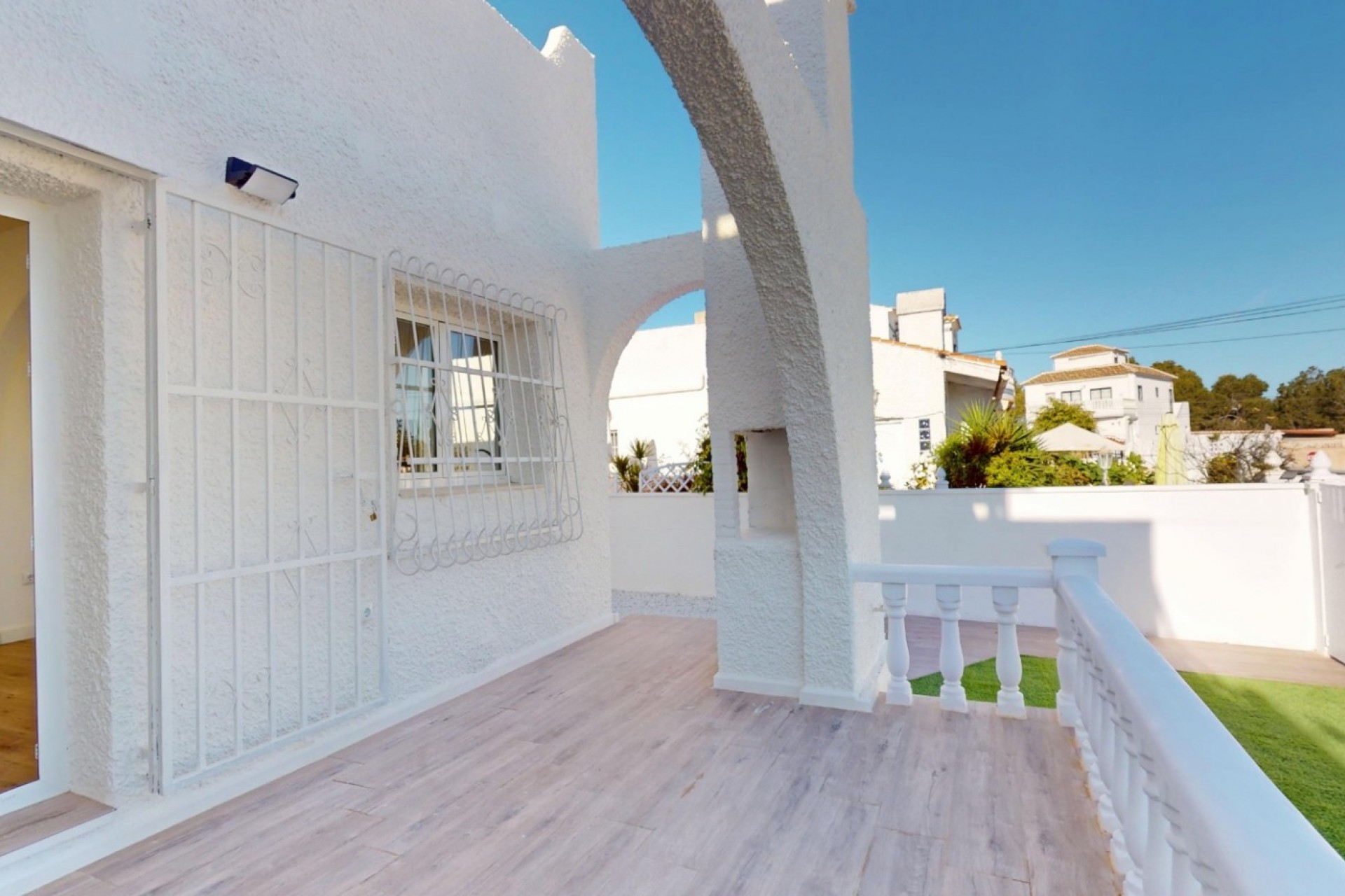 Brukt - Bungalow -
Orihuela Costa - Costa Blanca