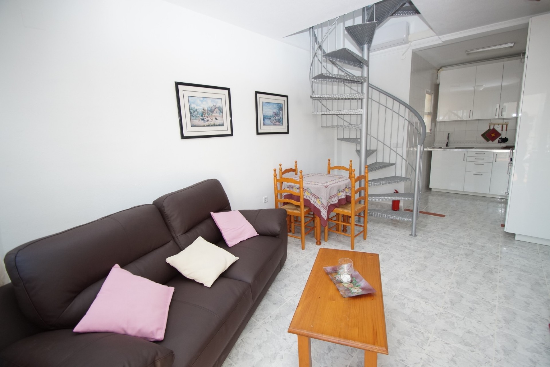 Brukt - Bungalow -
Orihuela Costa - Costa Blanca