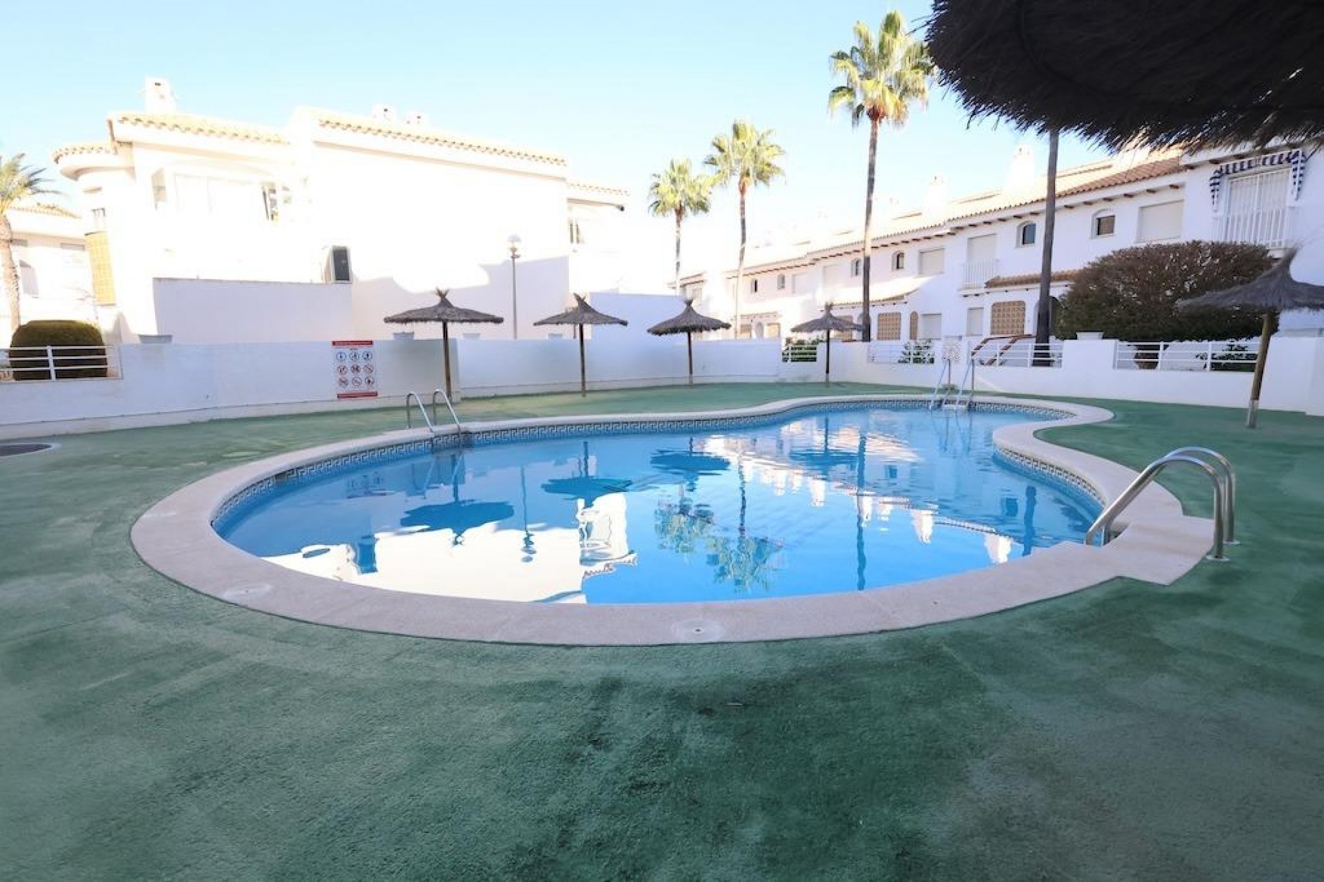 Brukt - Bungalow -
Orihuela Costa - Costa Blanca
