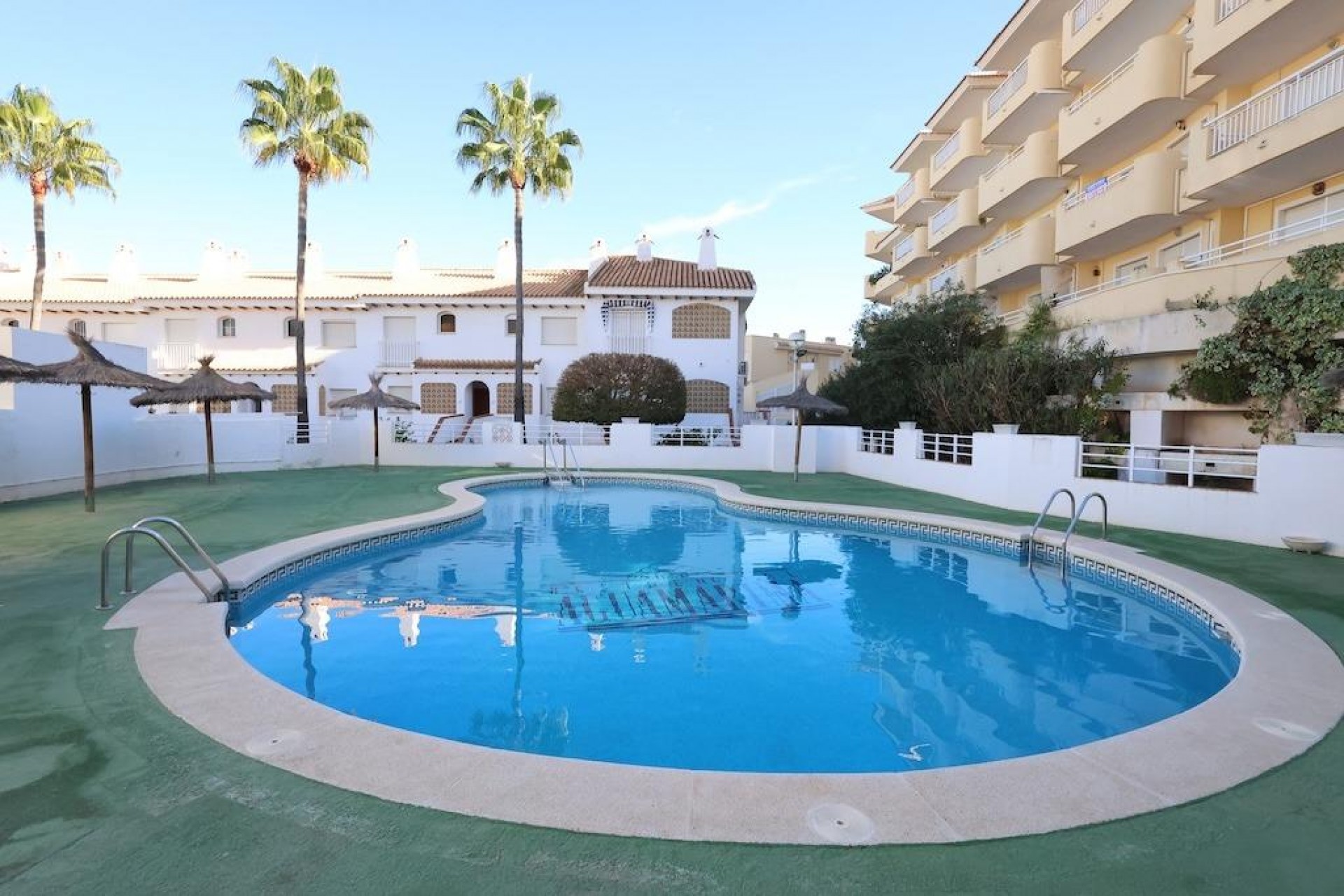 Brukt - Bungalow -
Orihuela Costa - Costa Blanca