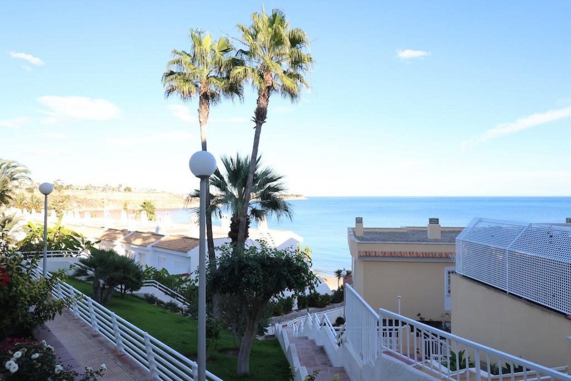 Brukt - Bungalow -
Orihuela Costa - Costa Blanca