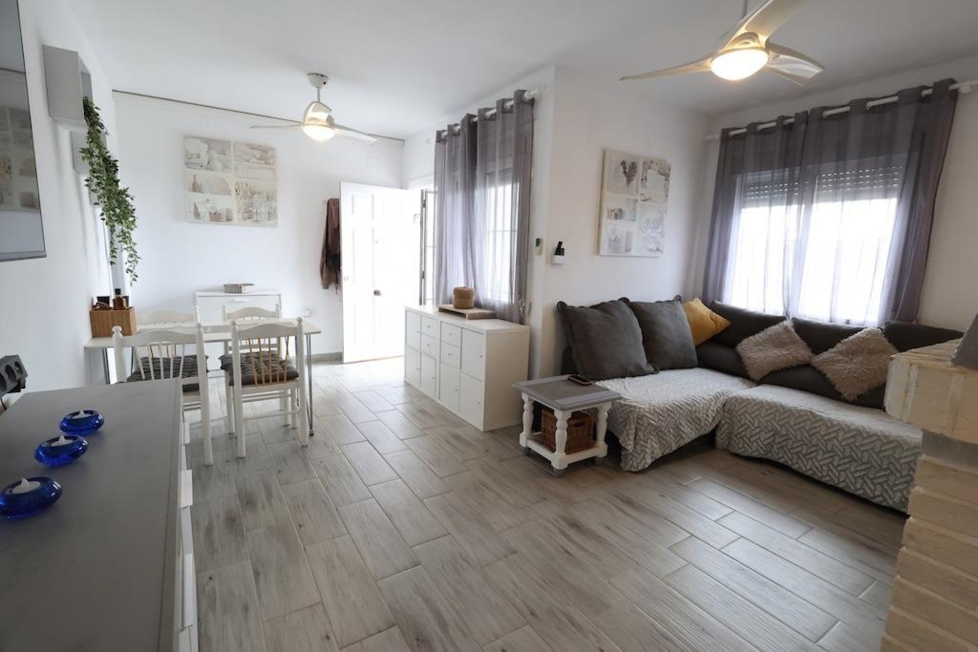 Brukt - Bungalow -
Orihuela Costa - Costa Blanca