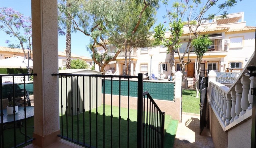 Brukt - Bungalow -
Orihuela Costa - Costa Blanca