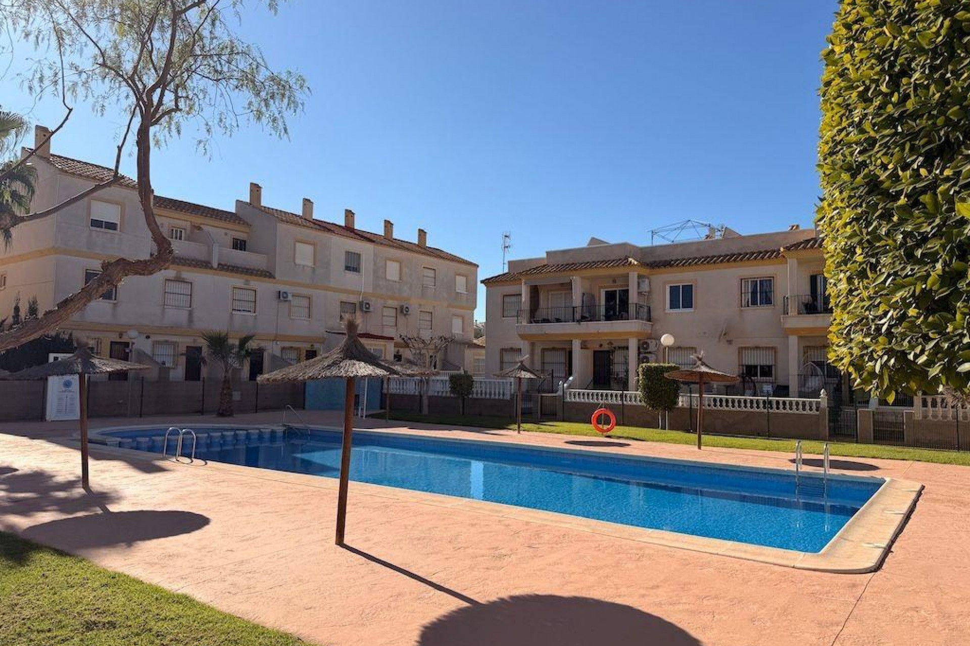 Brukt - Bungalow -
Orihuela Costa - Costa Blanca