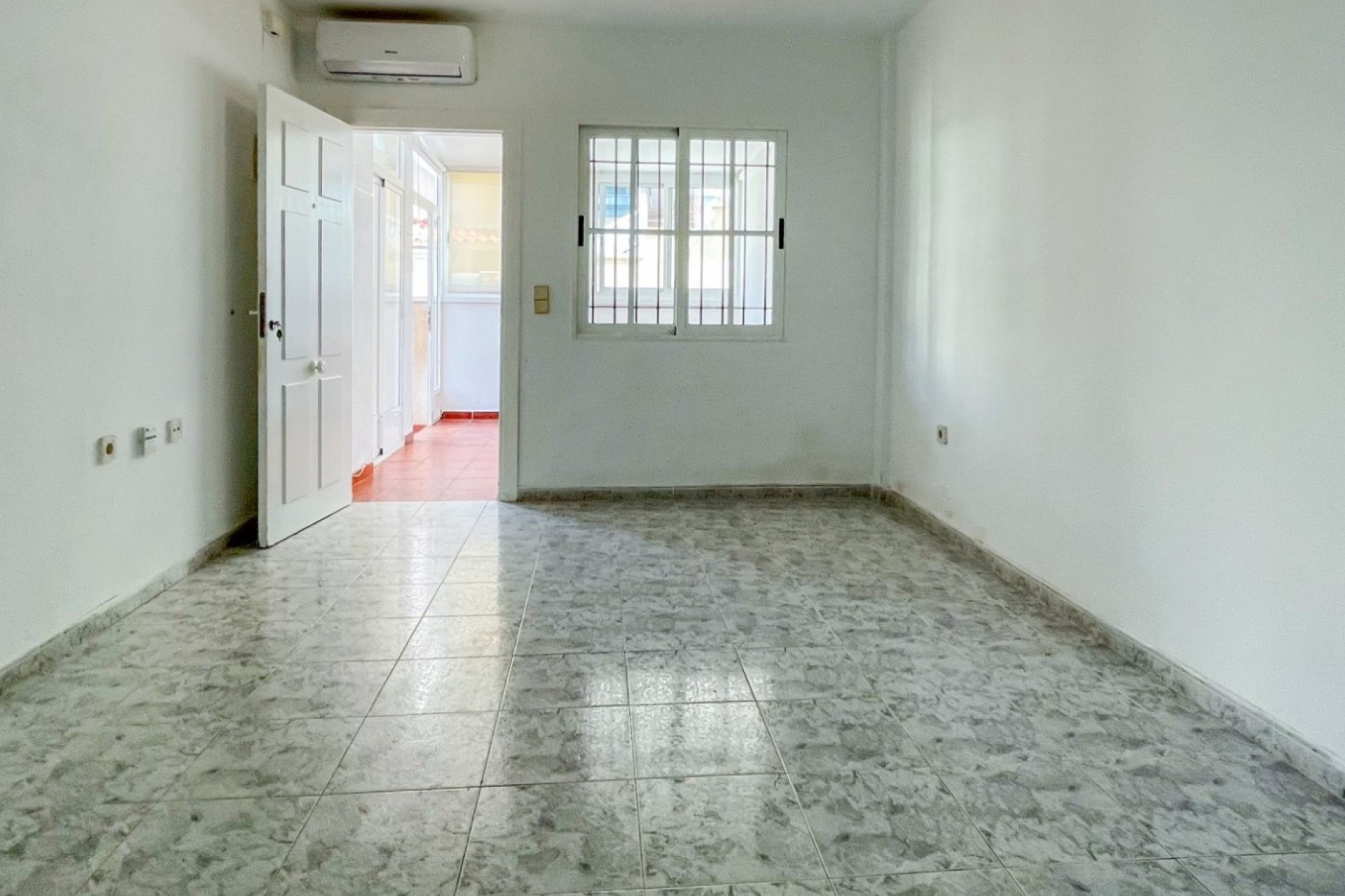 Brukt - Bungalow -
Orihuela Costa - Costa Blanca