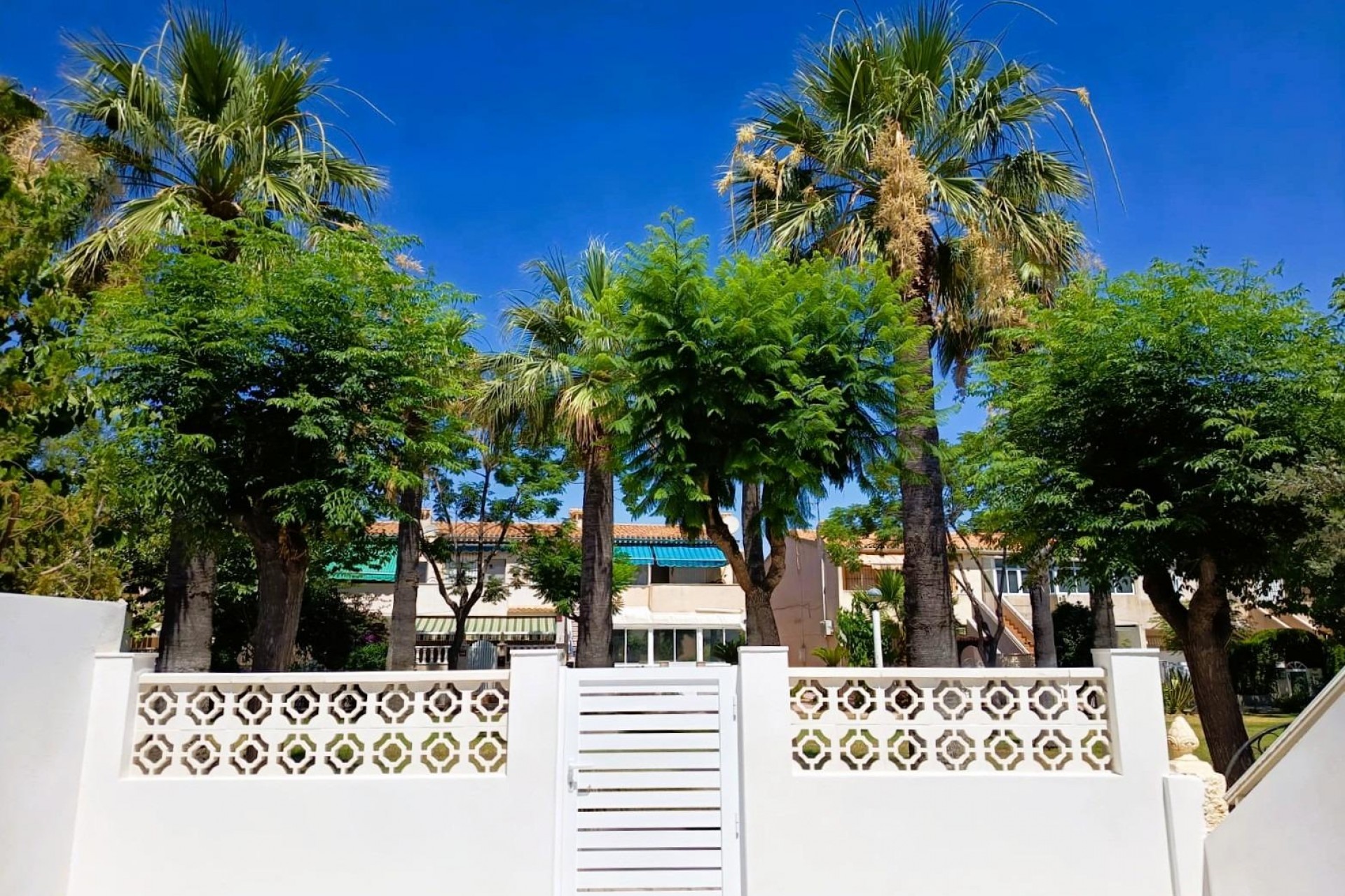 Brukt - Bungalow -
Orihuela Costa - Costa Blanca