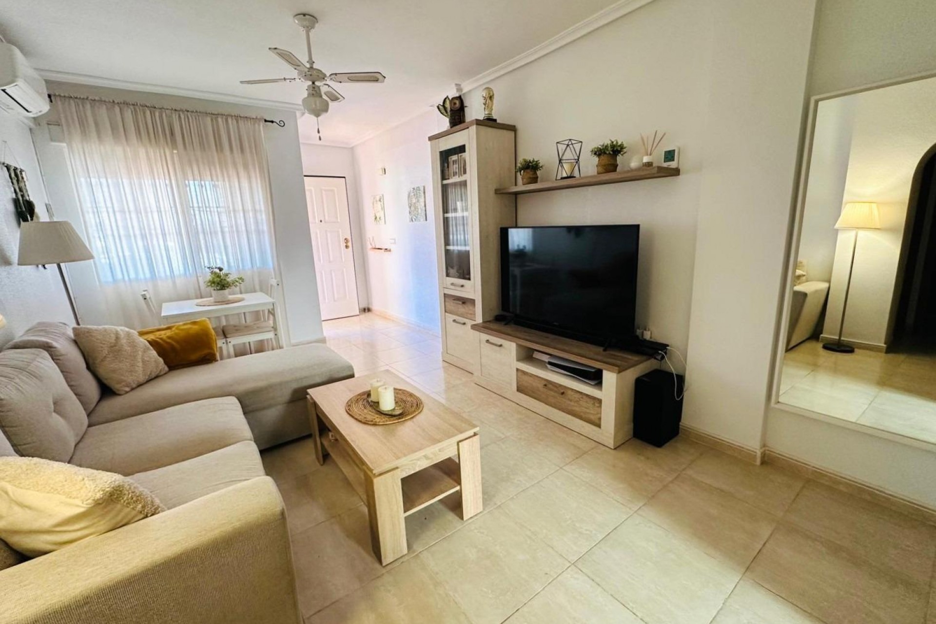 Brukt - Bungalow -
Orihuela Costa - Costa Blanca