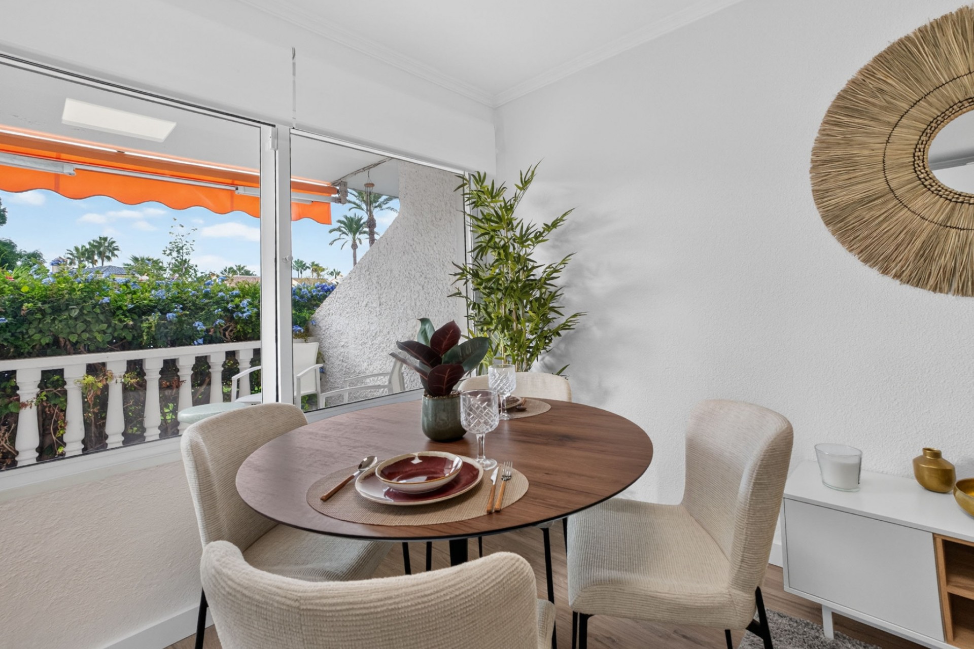 Brukt - Bungalow -
Orihuela Costa - Costa Blanca