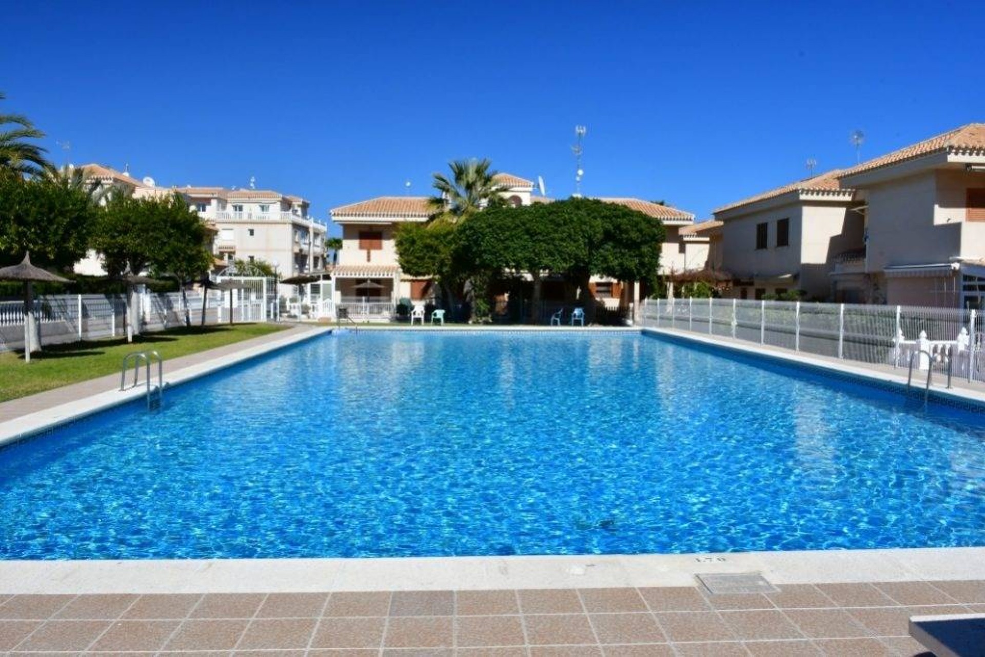 Brukt - Bungalow -
Orihuela Costa - La Zenia