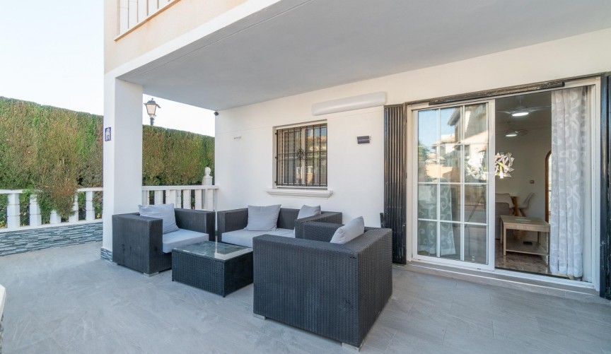 Brukt - Bungalow -
Orihuela Costa - Lomas de Cabo Roig