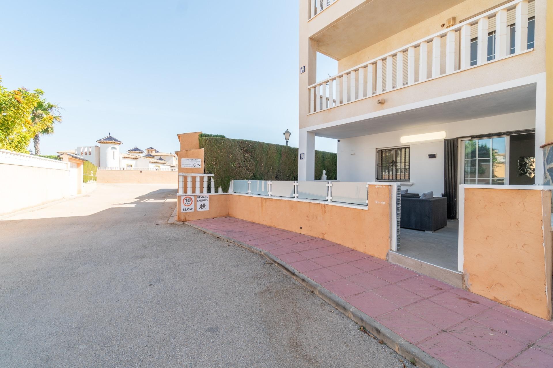 Brukt - Bungalow -
Orihuela Costa - Lomas de Cabo Roig