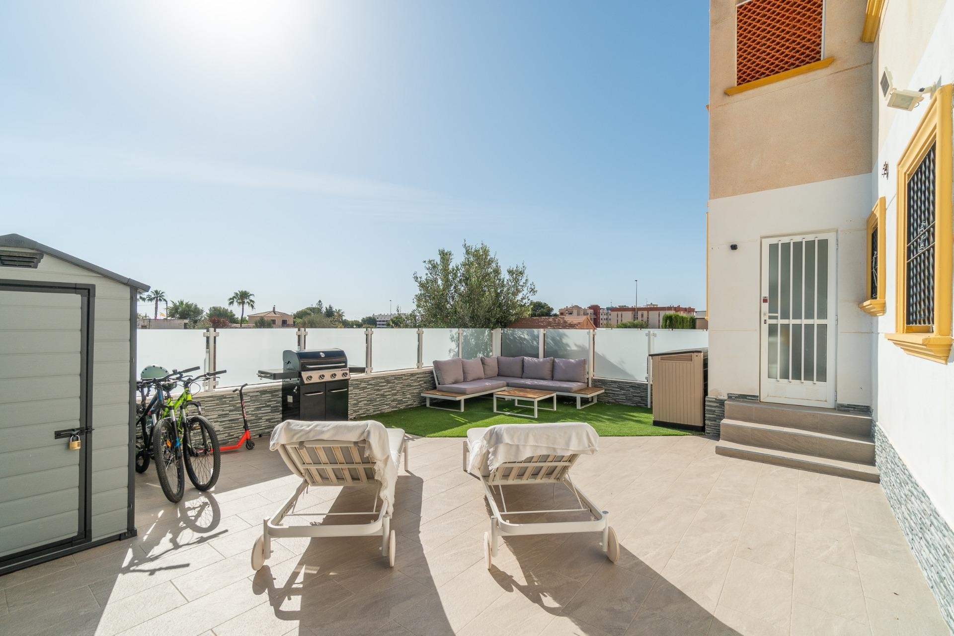 Brukt - Bungalow -
Orihuela Costa - Lomas de Cabo Roig